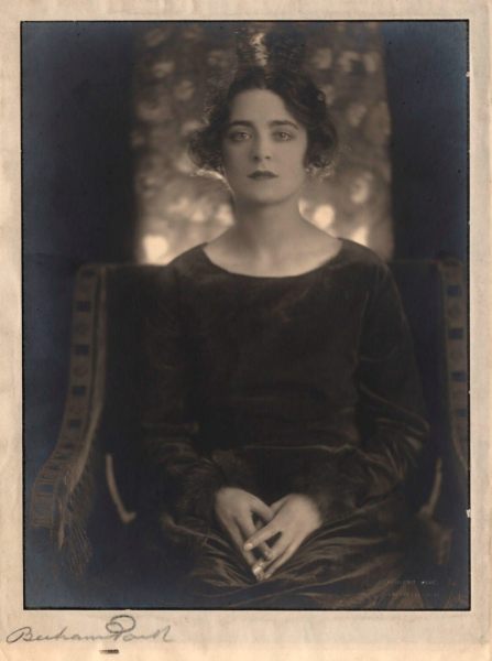 Harriet-Cohen-by-Bertram-Park-192052542161414_7891f99ef7_o Harriet-Cohen-by-Bertram-Park-192052542161414_7891f99ef7_o