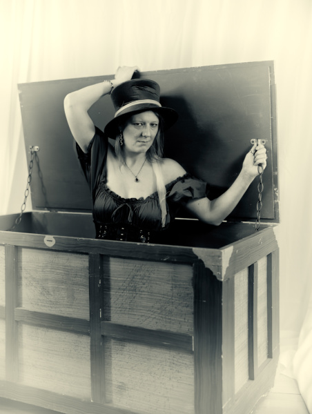 sunandsilver-Vintage_Amber_at_Ember-Feb-2026-107 sunandsilver-Vintage_Amber_at_Ember-Feb-2026-107