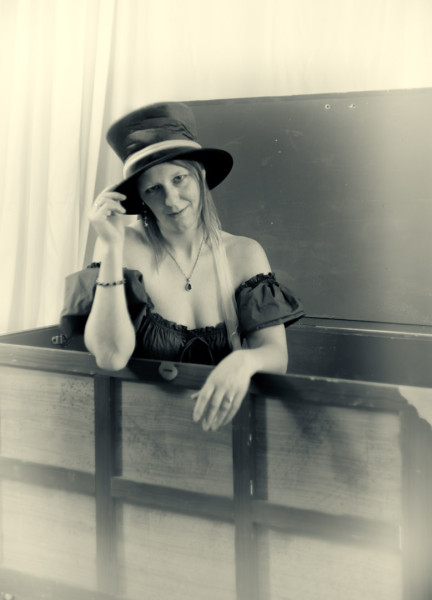 sunandsilver-Vintage_Amber_at_Ember-Feb-2026-117 sunandsilver-Vintage_Amber_at_Ember-Feb-2026-117