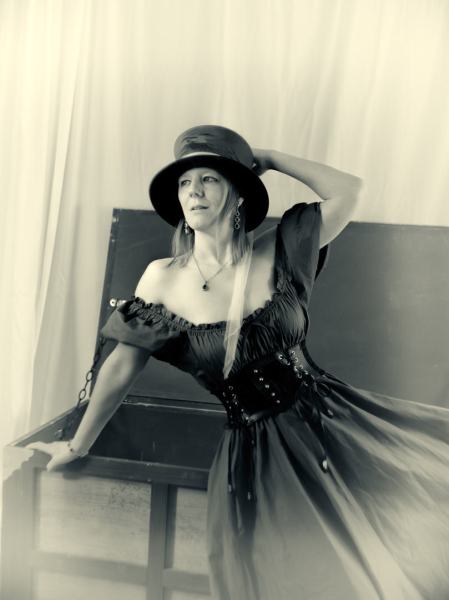 sunandsilver-Vintage_Amber_at_Ember-Feb-2026-124 sunandsilver-Vintage_Amber_at_Ember-Feb-2026-124